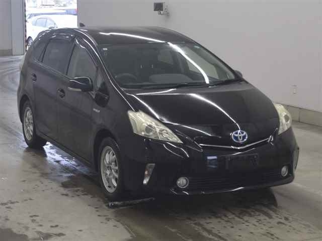 TOYOTA PRIUS — фото