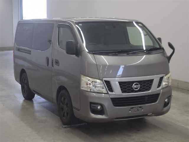 NISSAN CARAVAN — фото