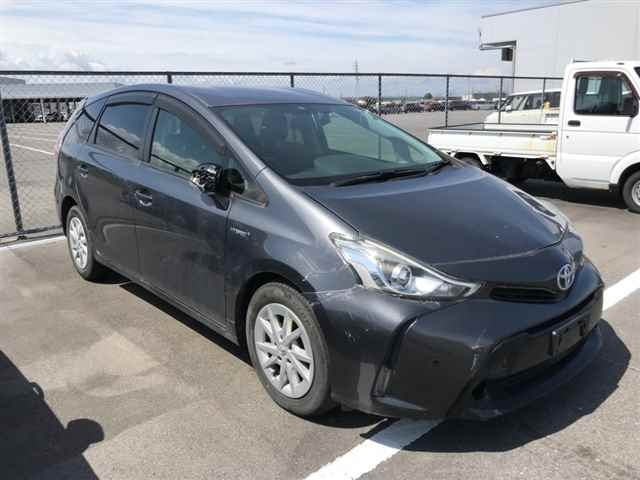 TOYOTA PRIUS — фото