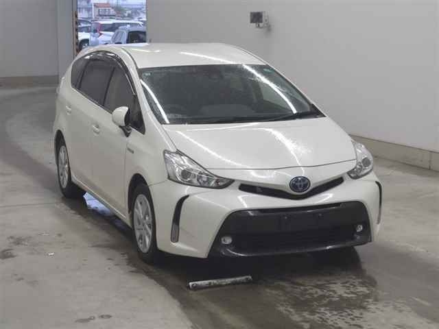 TOYOTA PRIUS — фото