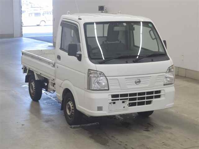 NISSAN CLIPPER — фото