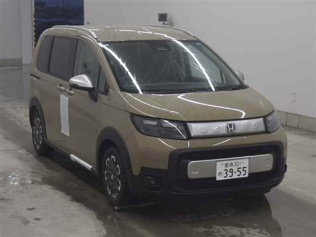 HONDA FREED — фото