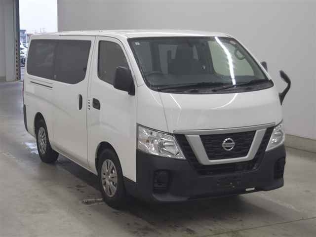 NISSAN CARAVAN — фото