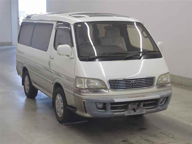TOYOTA HIACE — фото