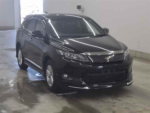 TOYOTA HARRIER — фото
