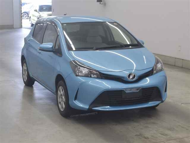 TOYOTA VITZ — фото