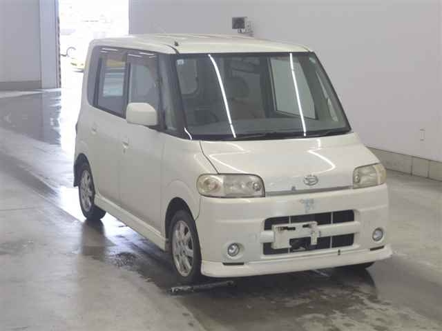 DAIHATSU TANTO — фото