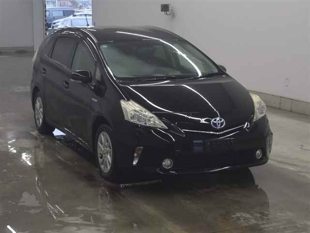 TOYOTA PRIUS — фото