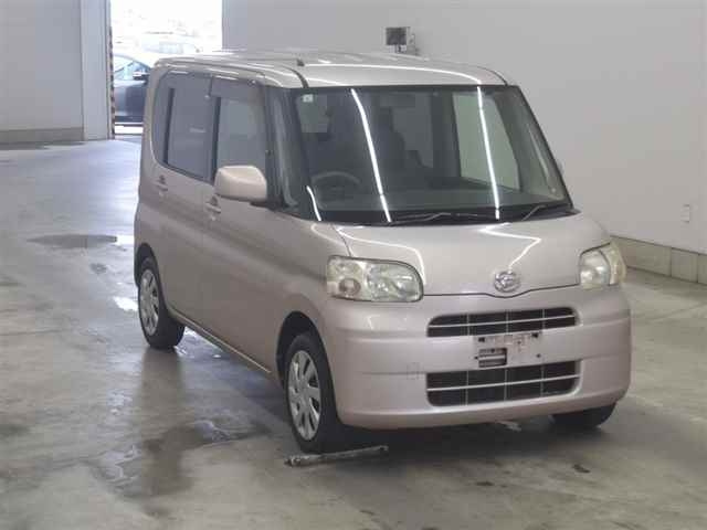 DAIHATSU TANTO — фото