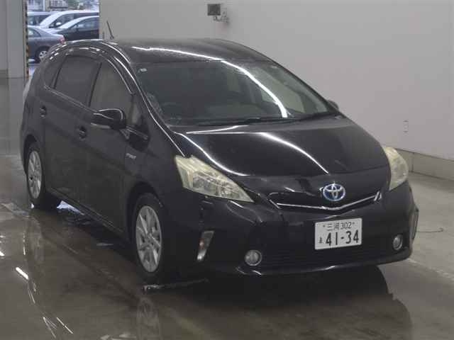 TOYOTA PRIUS — фото