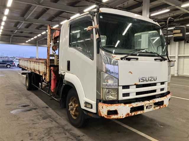 ISUZU FORWARD — фото