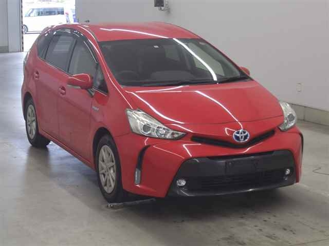 TOYOTA PRIUS — фото