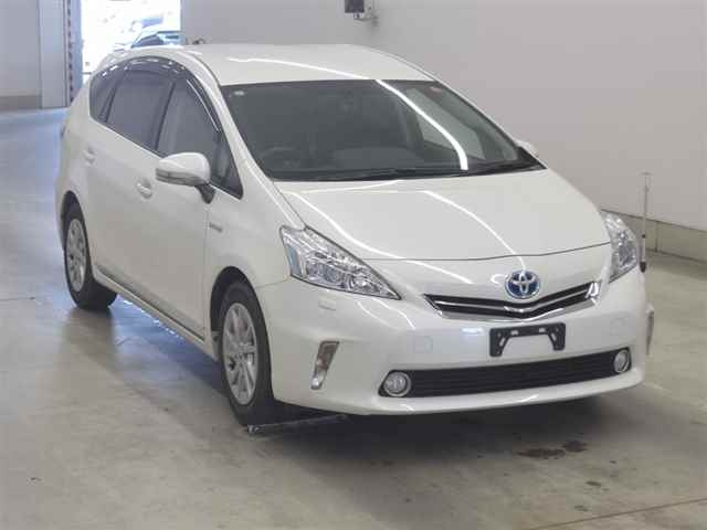 TOYOTA PRIUS — фото