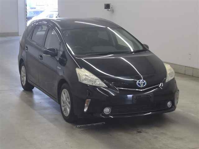 TOYOTA PRIUS — фото