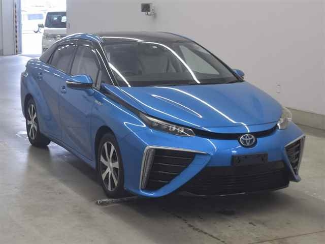 TOYOTA MIRAI — фото
