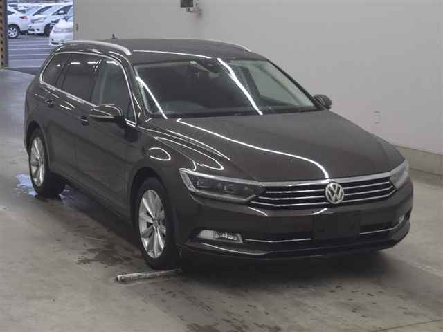 VOLKSWAGEN PASSAT — фото