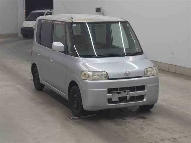 DAIHATSU TANTO — фото