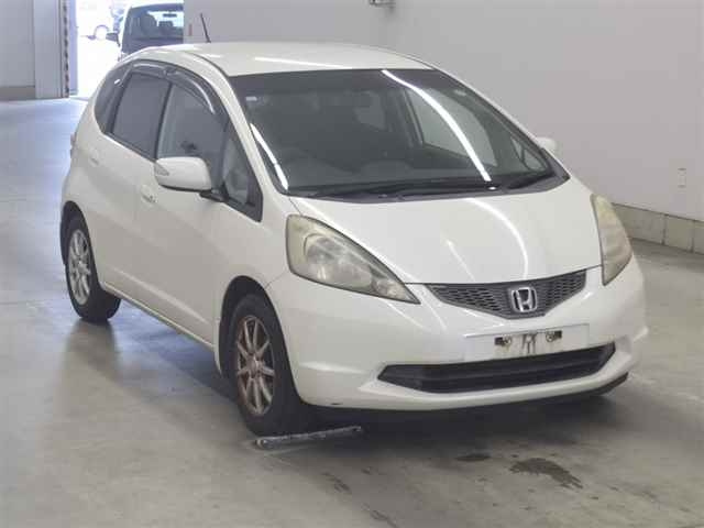 HONDA FIT — фото