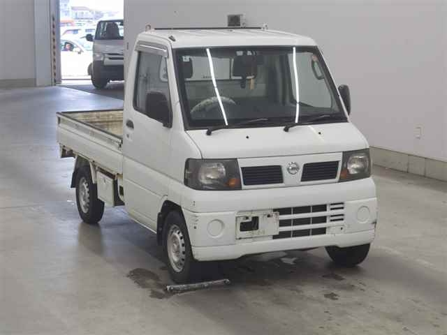 NISSAN CLIPPER — фото
