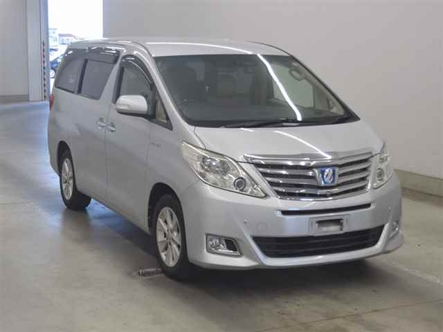 TOYOTA ALPHARD — фото
