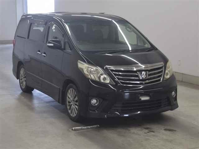 TOYOTA ALPHARD — фото