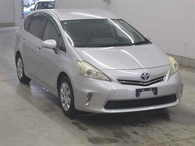 TOYOTA PRIUS — фото