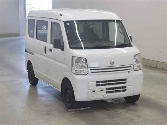 NISSAN CLIPPER — фото