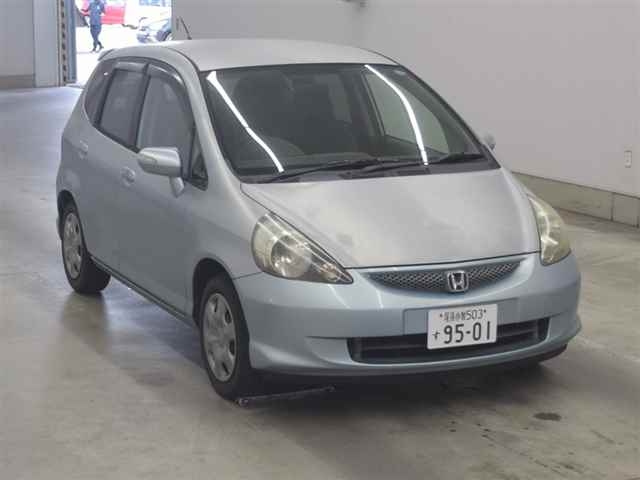 HONDA FIT — фото