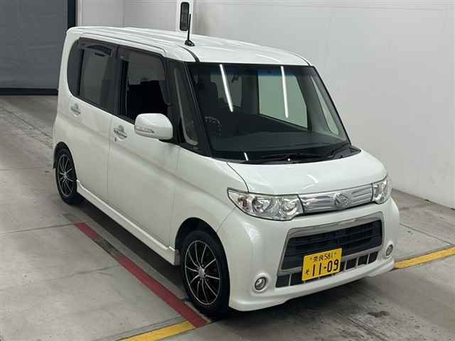 DAIHATSU TANTO — фото