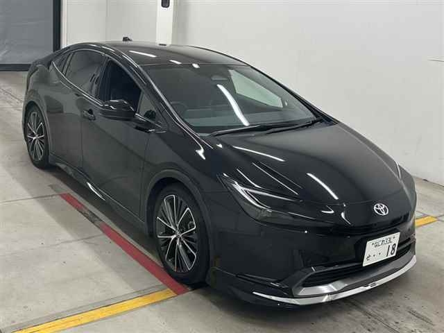 TOYOTA PRIUS — фото