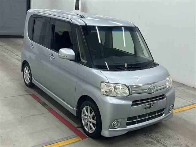DAIHATSU TANTO — фото