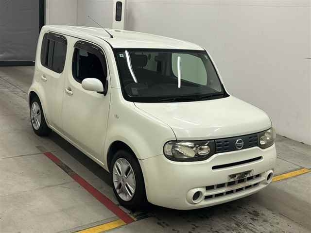 NISSAN CUBE — фото