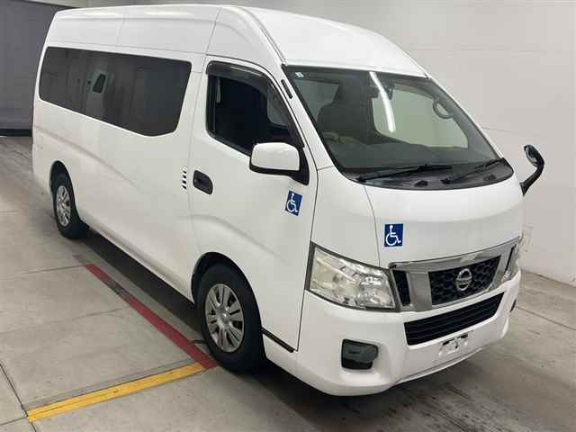 NISSAN CARAVAN — фото