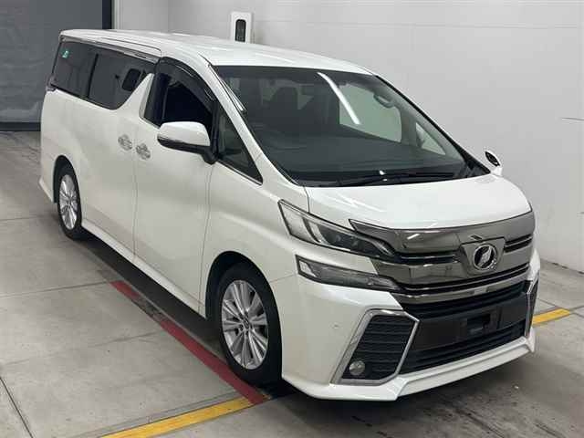 TOYOTA VELLFIRE — фото