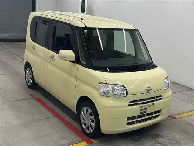 DAIHATSU TANTO — фото