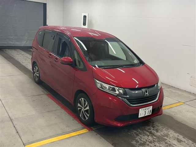 HONDA FREED — фото