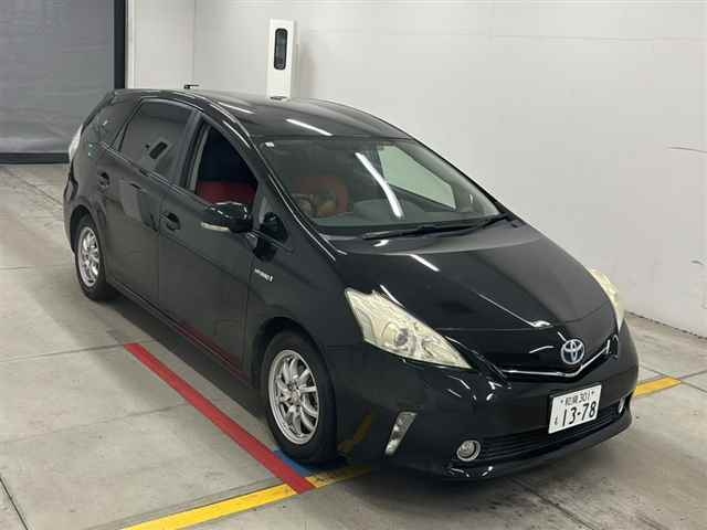 TOYOTA PRIUS — фото