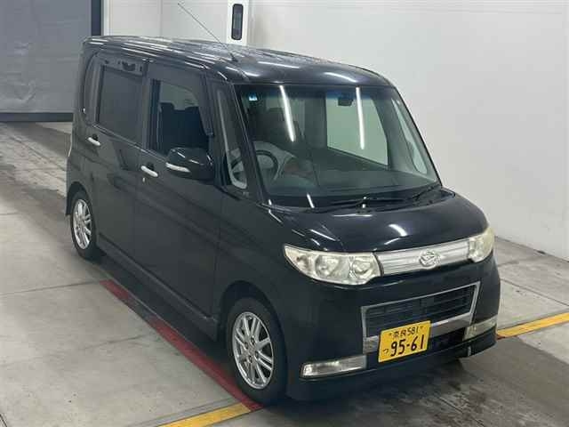 DAIHATSU TANTO — фото
