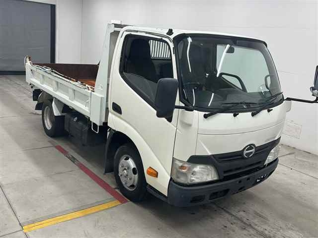 HINO DUTRO — фото