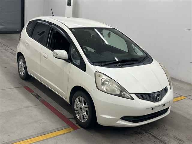 HONDA FIT — фото