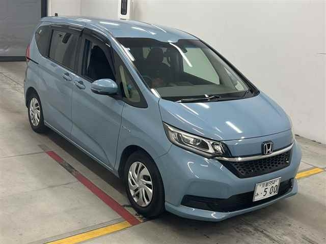 HONDA FREED — фото
