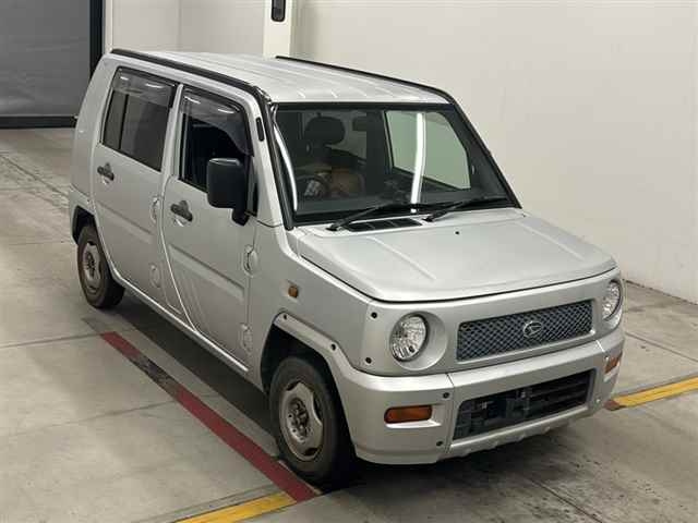 DAIHATSU NAKED — фото