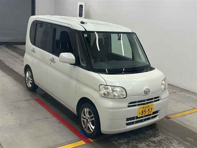 DAIHATSU TANTO — фото