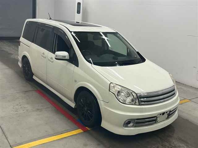 NISSAN LAFESTA — фото