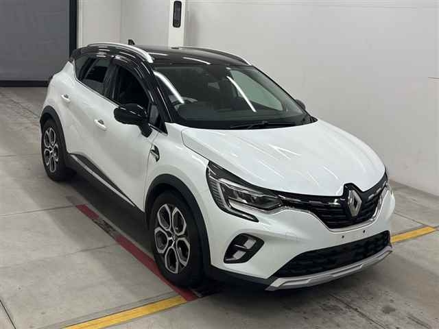 RENAULT CAPTUR — фото
