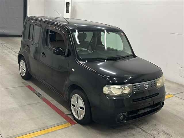 NISSAN CUBE — фото