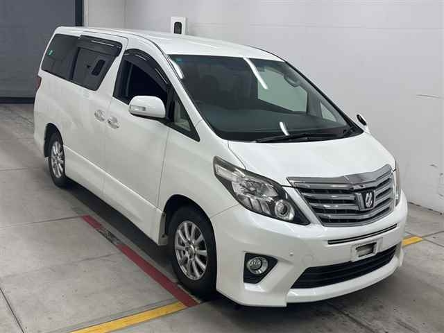TOYOTA ALPHARD — фото