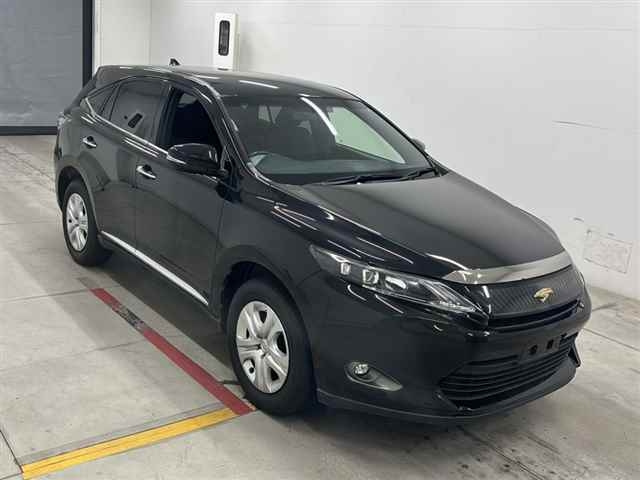 TOYOTA HARRIER — фото