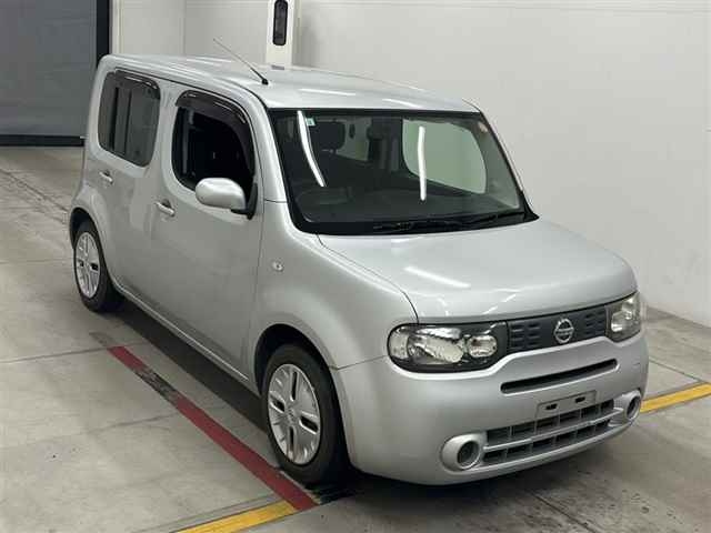NISSAN CUBE — фото