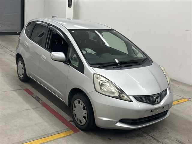 HONDA FIT — фото